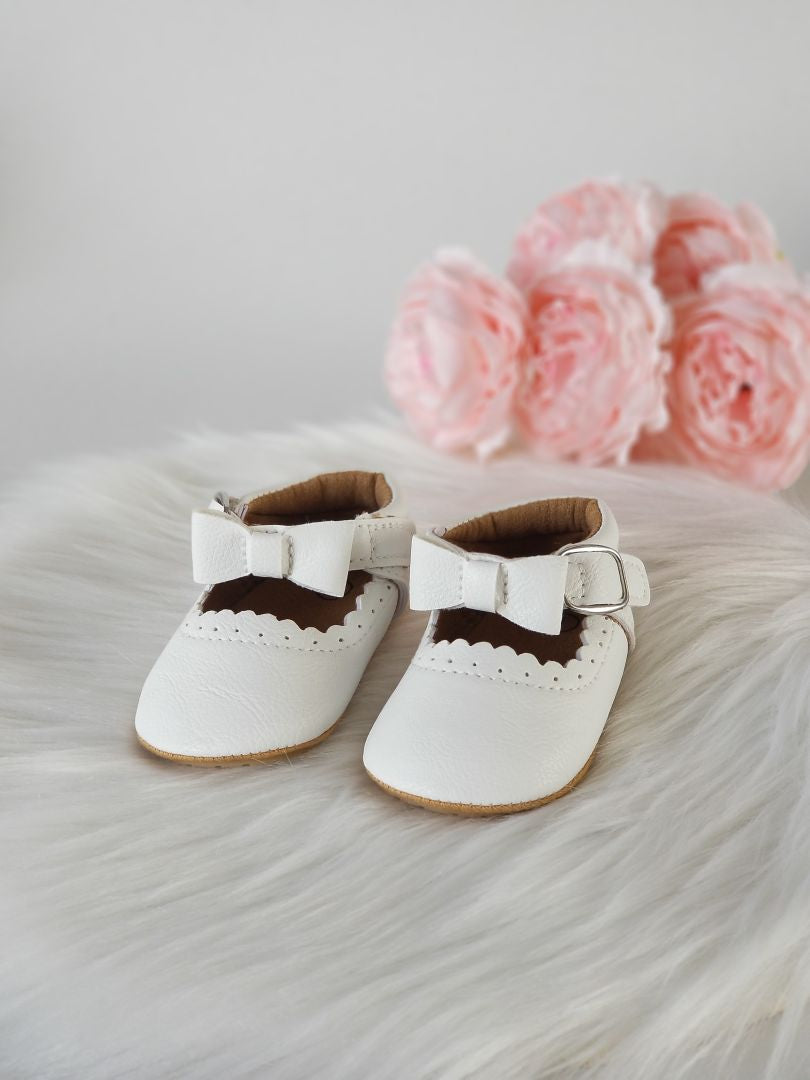 Zapatos ribete con lazo