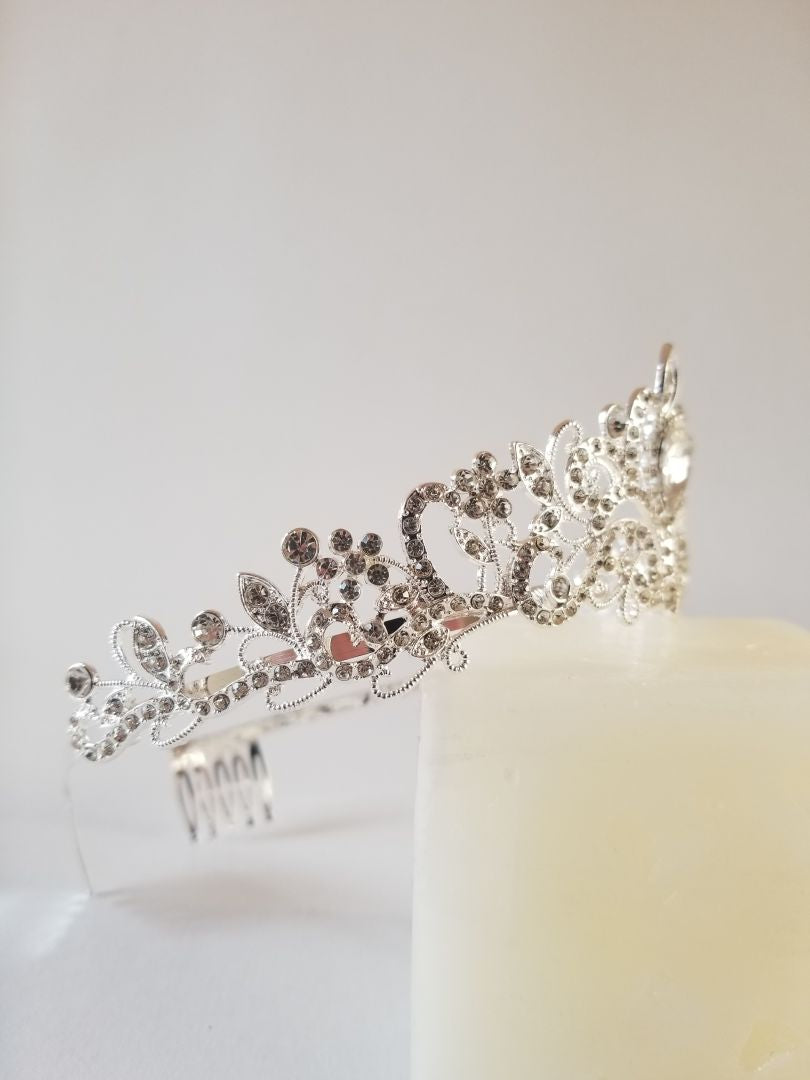 Diadema con agarres