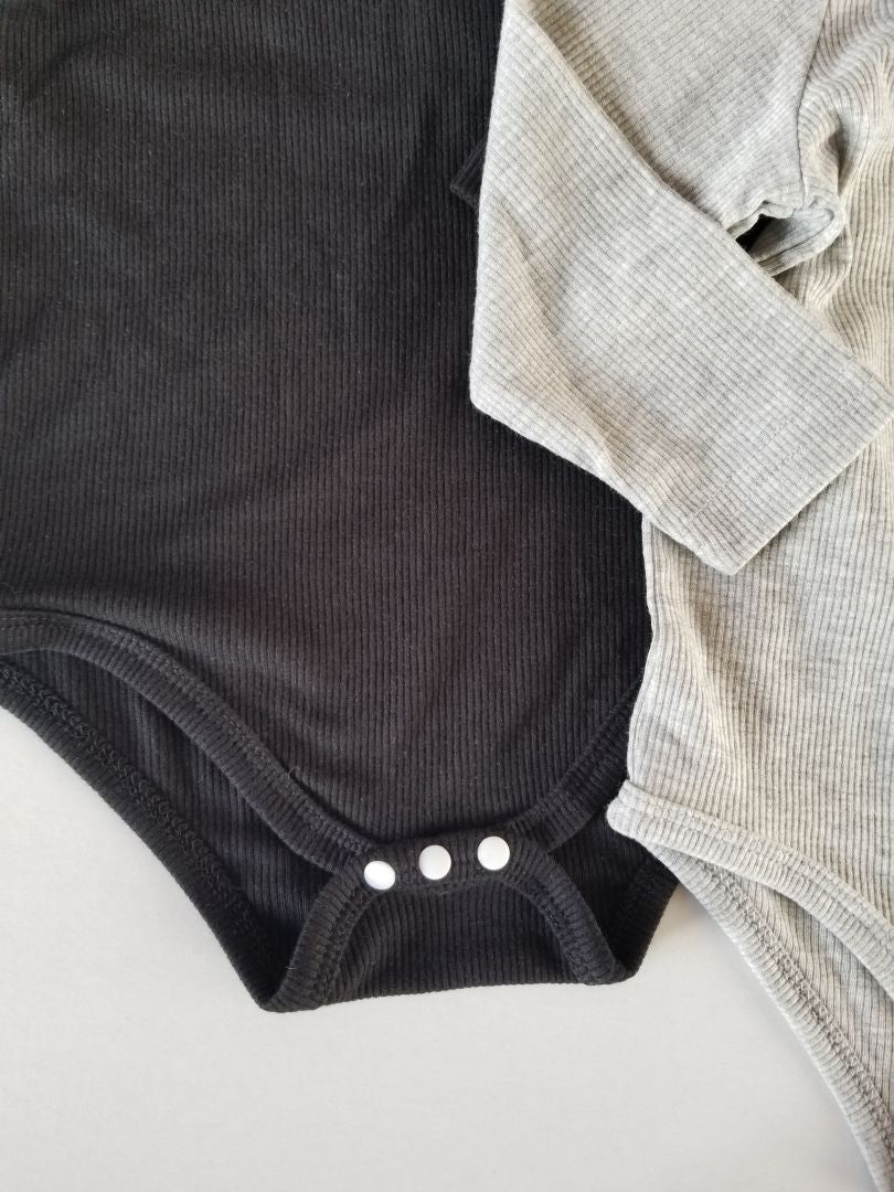 Set de bodys tejido canalé
