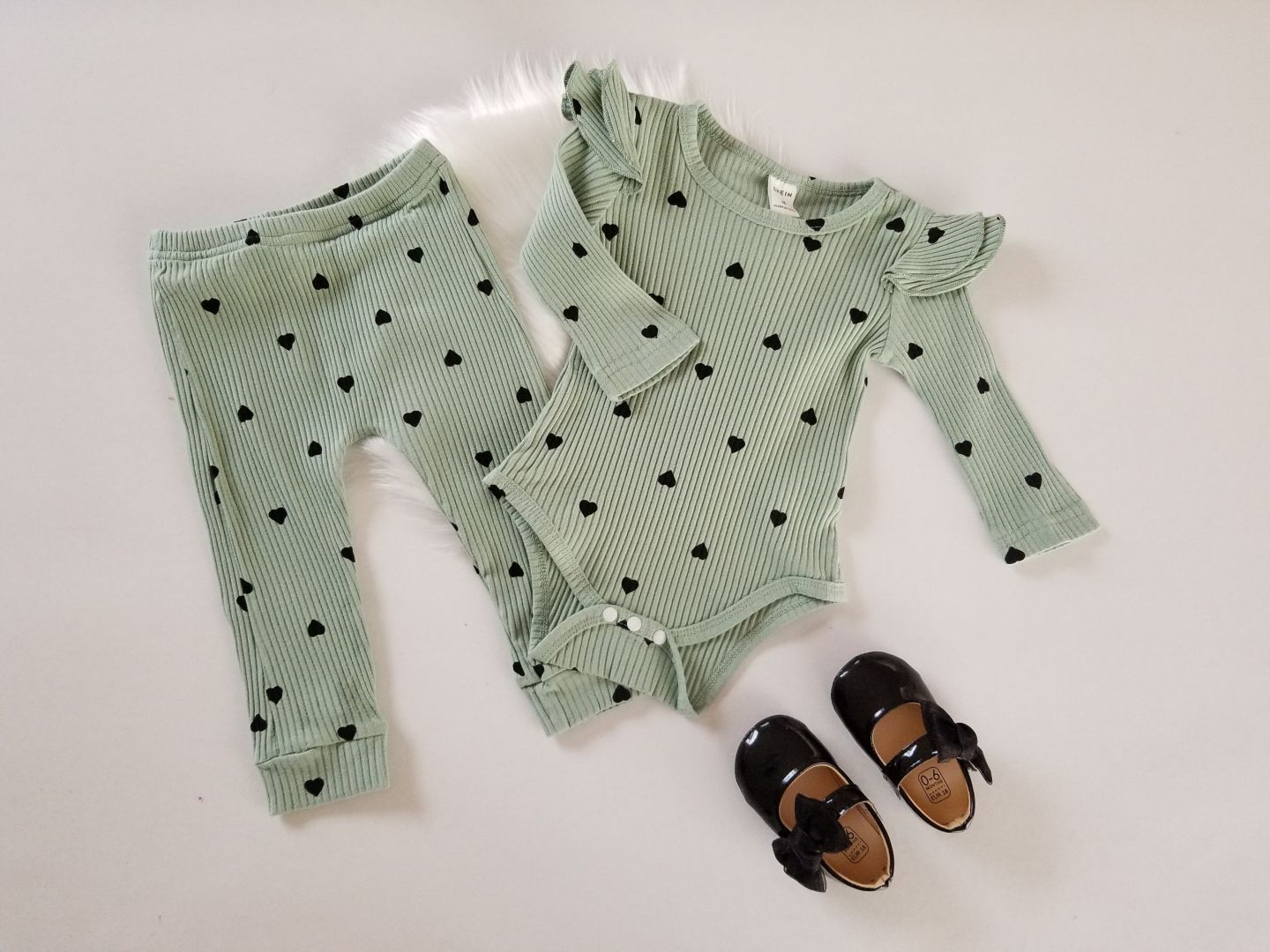 Conjunto estampado de corazones
