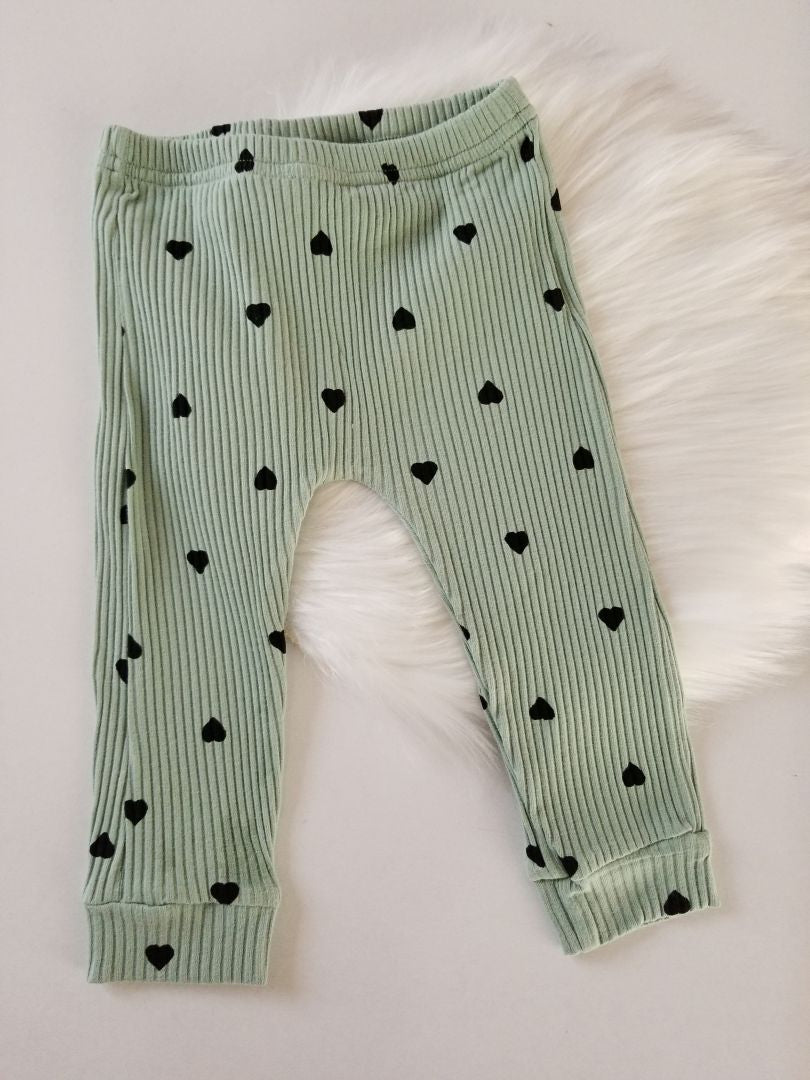 Conjunto estampado de corazones