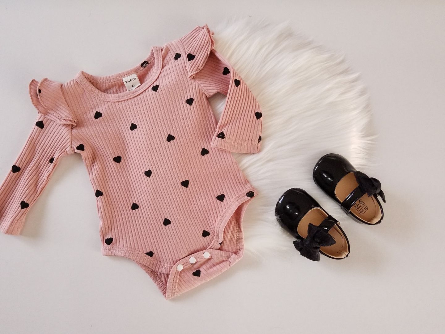 Conjunto estampado de corazones