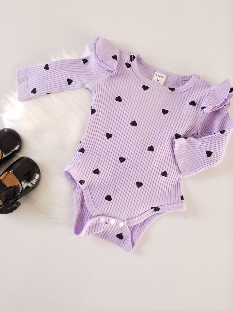 Conjunto estampado de corazones