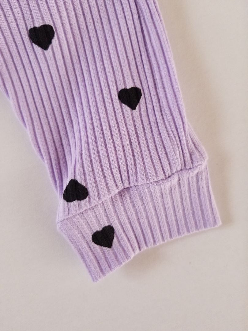 Conjunto estampado de corazones