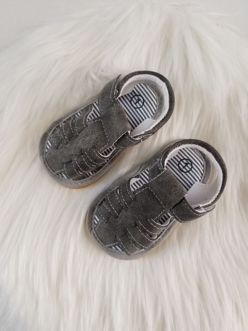 Sandalias de niño