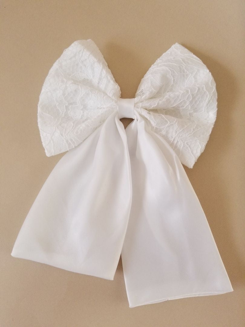 Vestido lazo con mangas largas