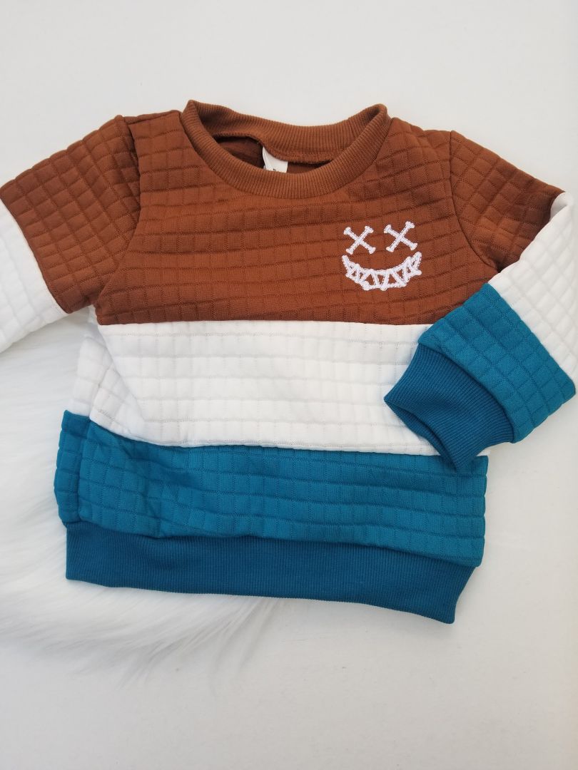 Conjunto con franjas de 3 colores