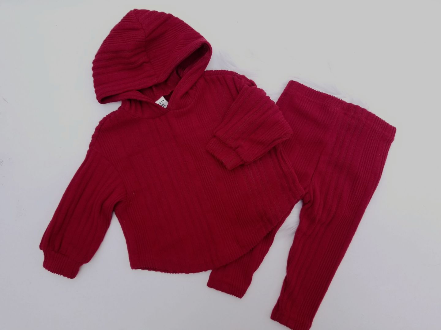Conjunto de leggins con sudadera de capucha