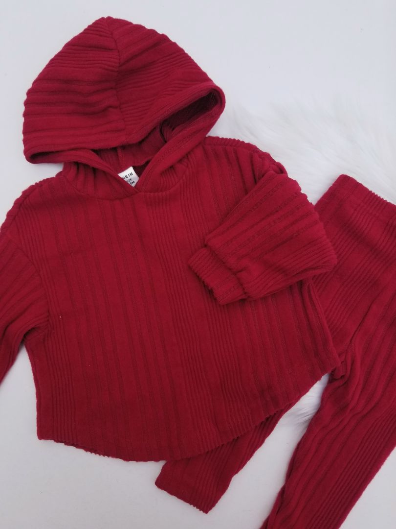 Conjunto de leggins con sudadera de capucha
