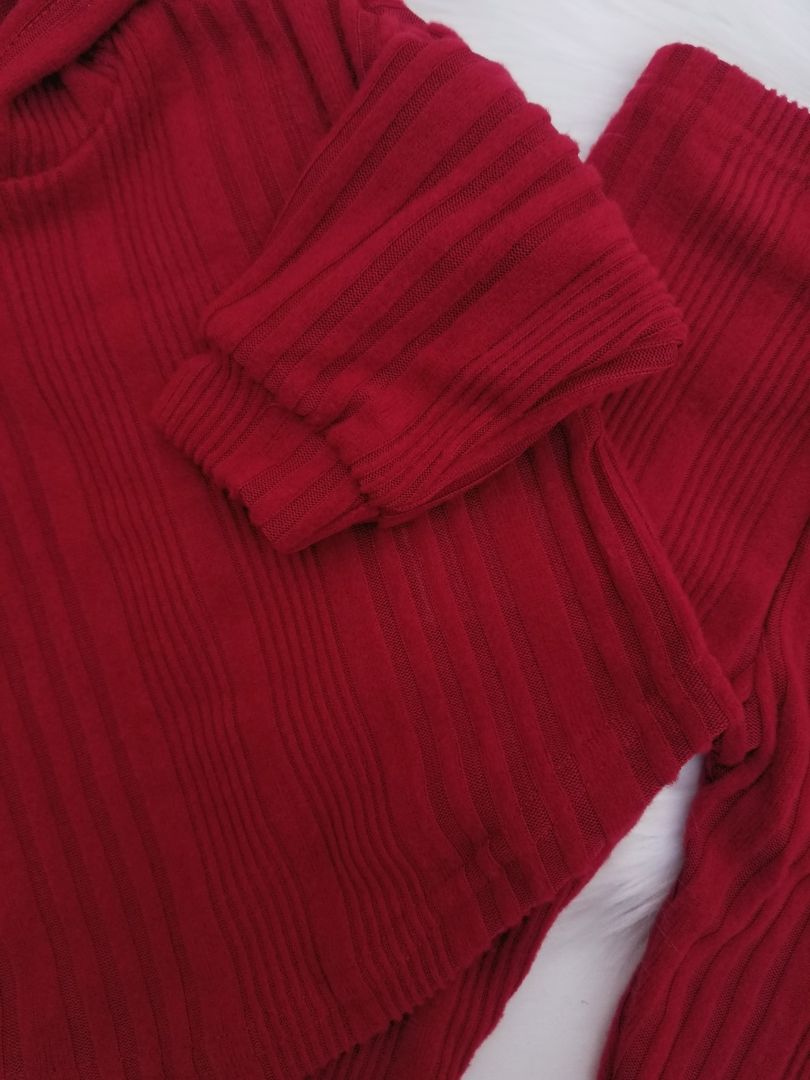 Conjunto de leggins con sudadera de capucha