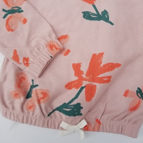 Conjunto de flores anaranjadas