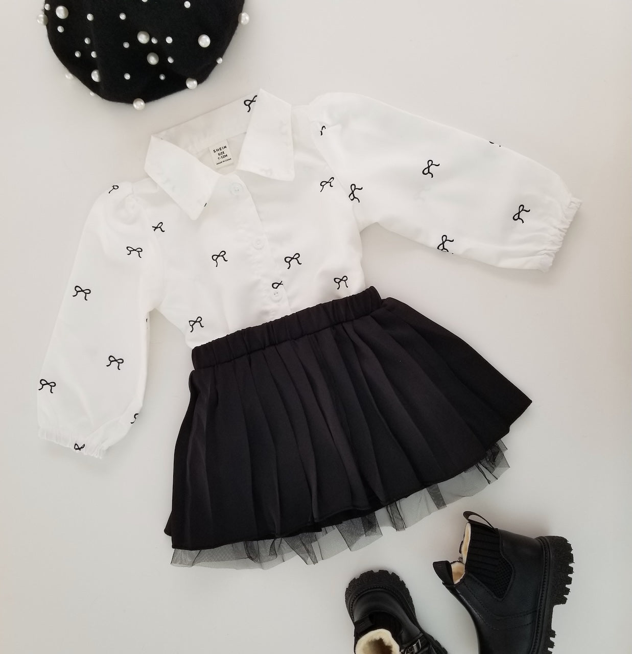 Conjunto de camisa y falda