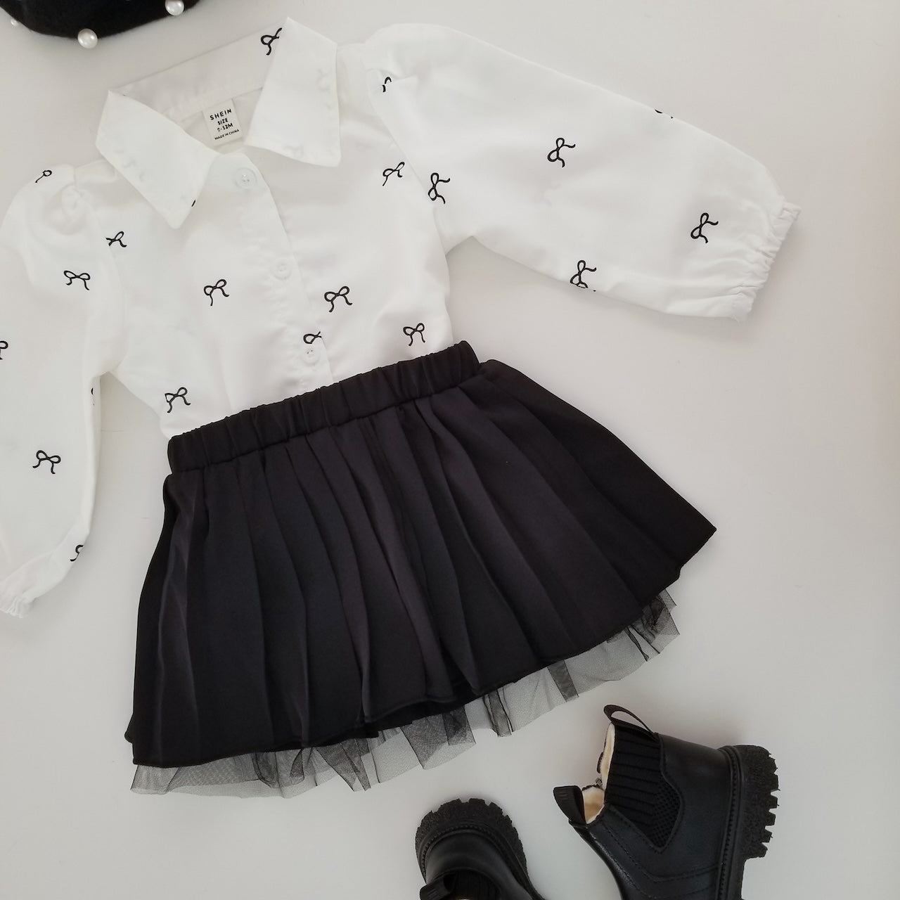 Conjunto de camisa y falda