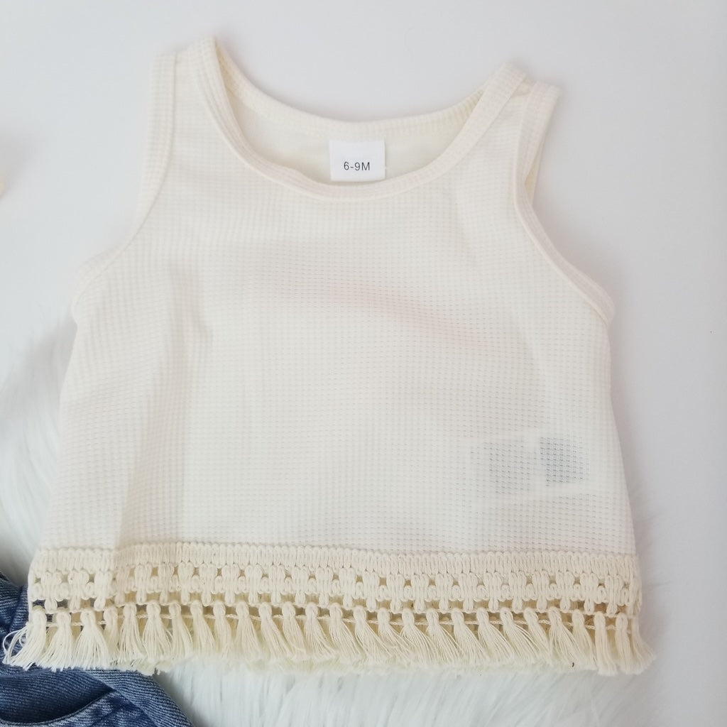 Conjunto de short y blusa de flecos