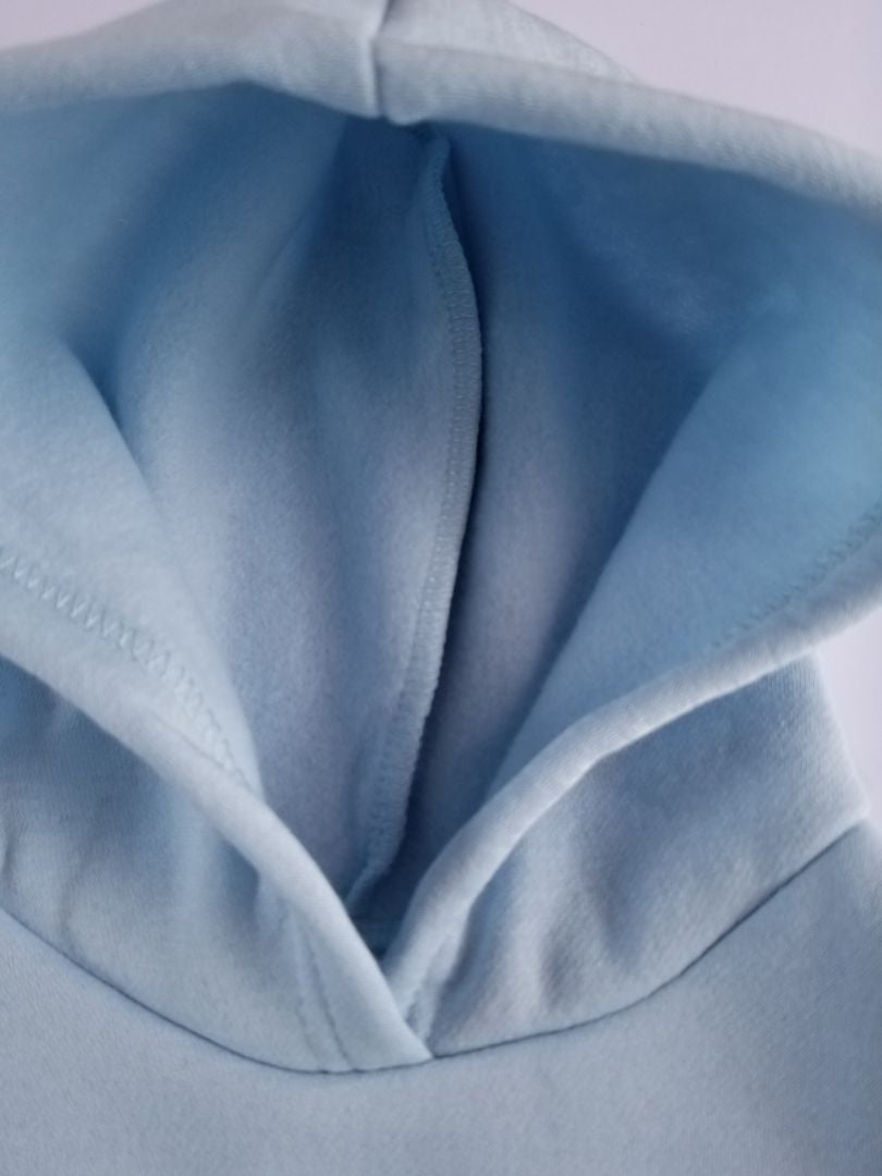 Conjunto deportivo azul