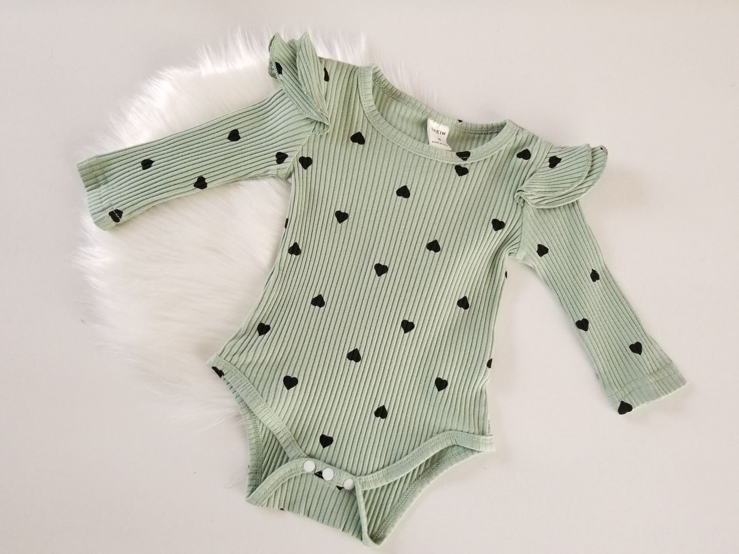 Conjunto estampado de corazones
