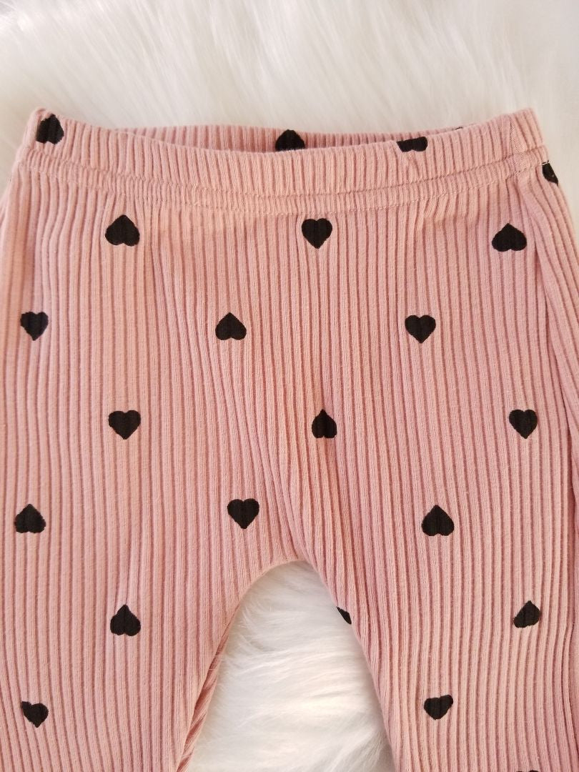 Conjunto estampado de corazones
