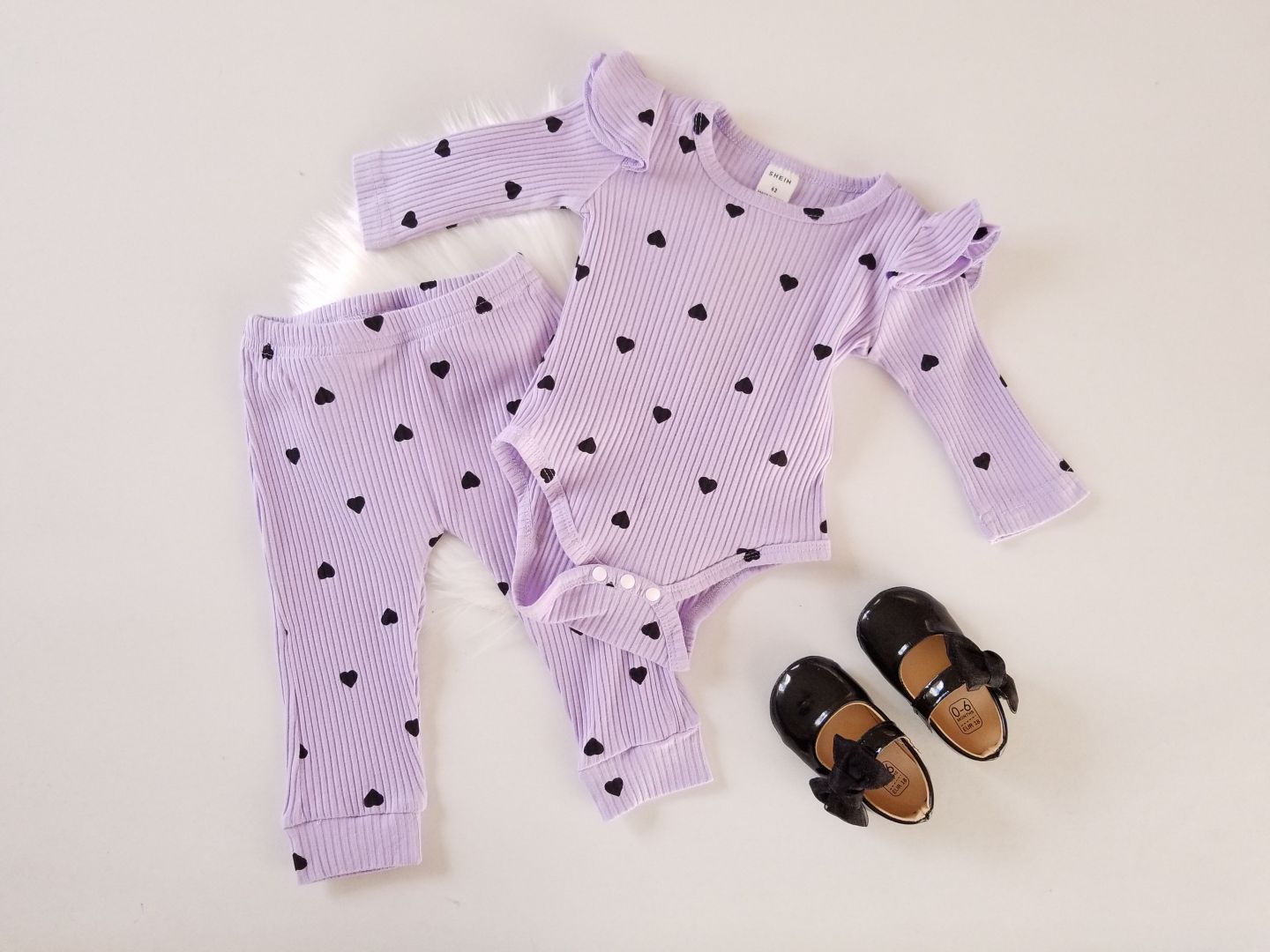 Conjunto estampado de corazones