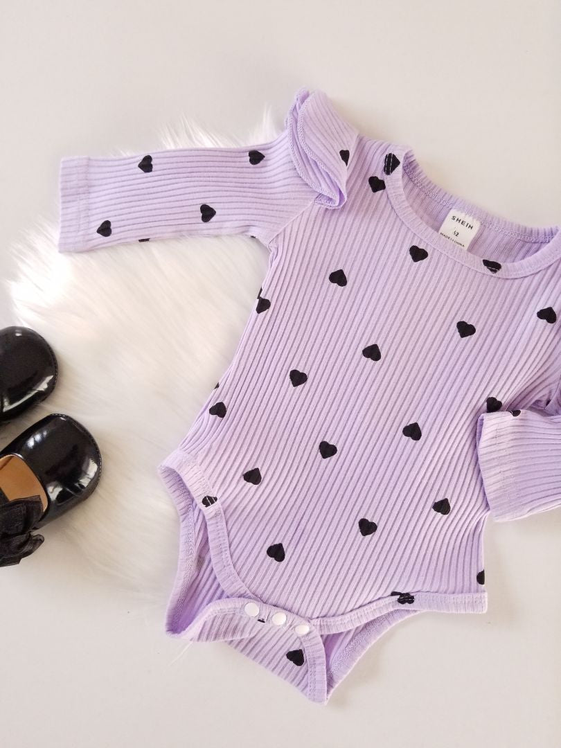 Conjunto estampado de corazones