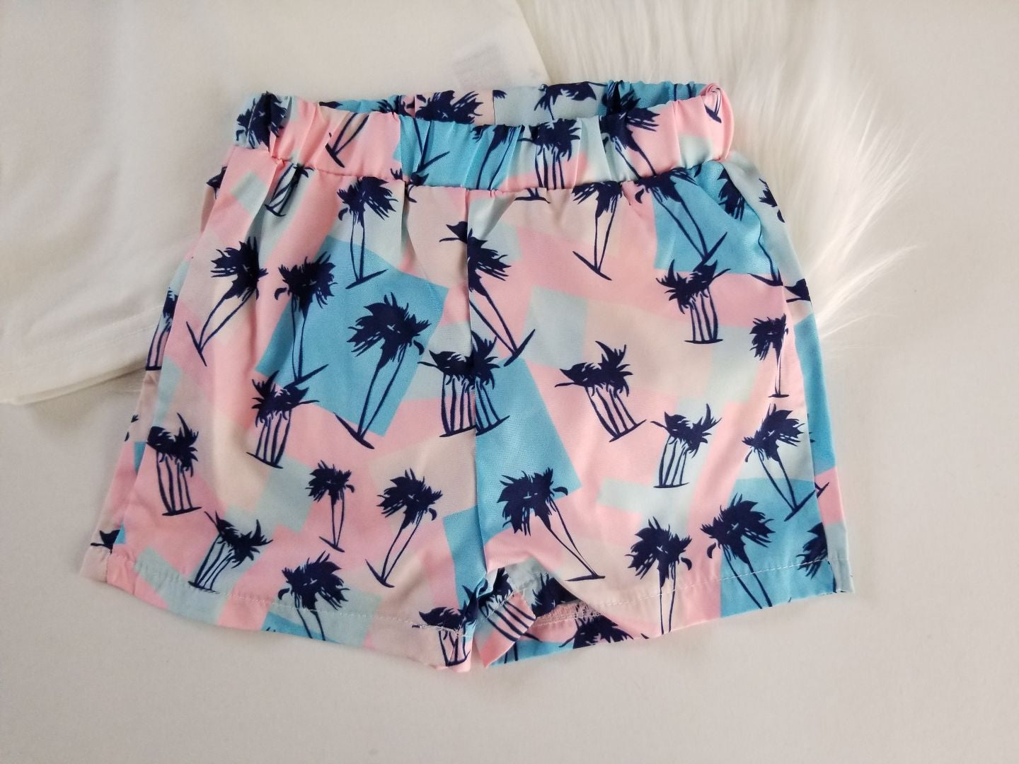 Conjunto camiseta palmera
