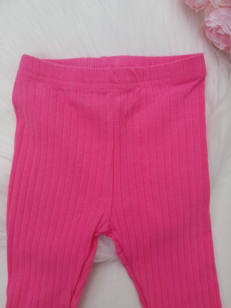 Conjunto de pantalón y suéter de cuello