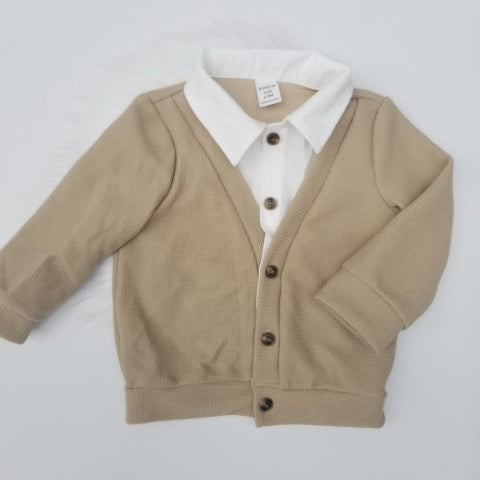 Conjunto suéter cuello y pantalón