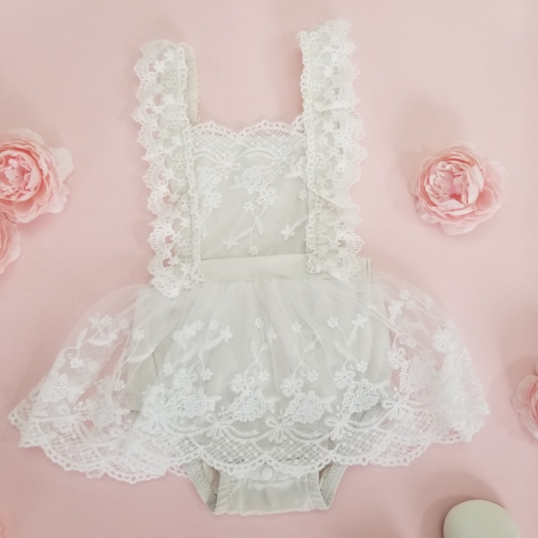 Pelele de encaje blanco
