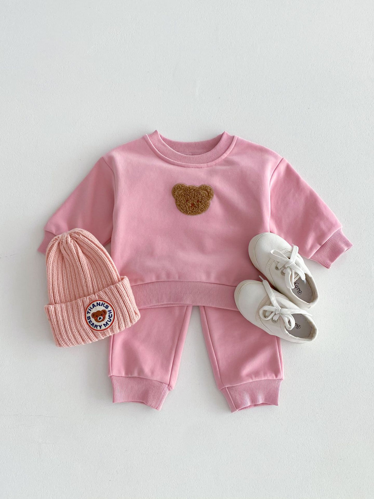 Conjunto buzo con oso bordado
