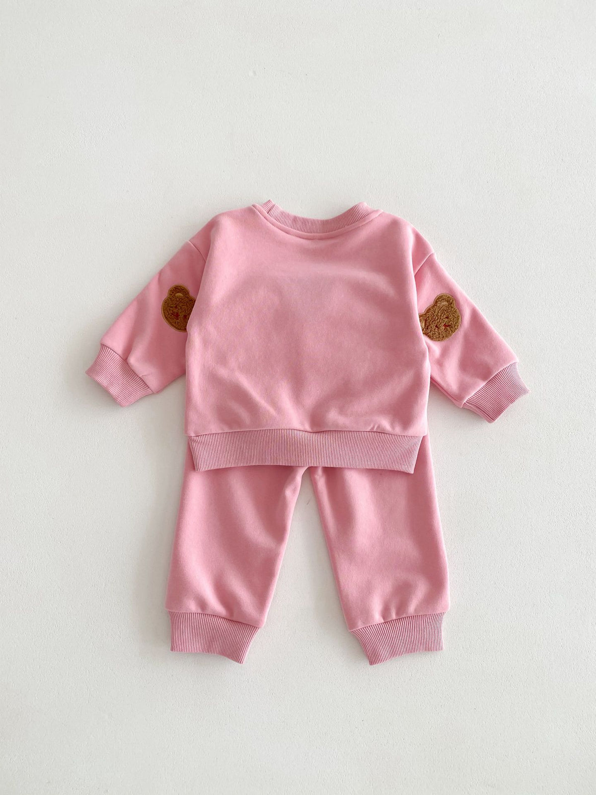 Conjunto buzo con oso bordado