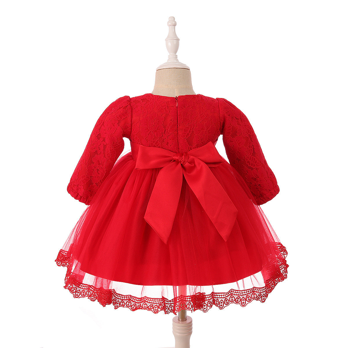 Vestido de fiesta con lazo y encaje