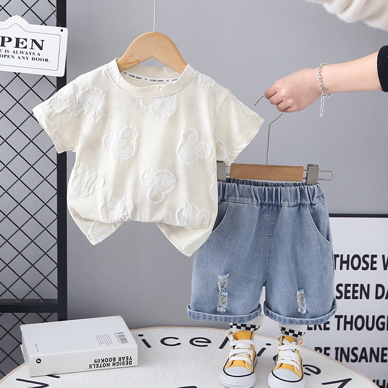 Conjunto Camiseta bordada y short de jean