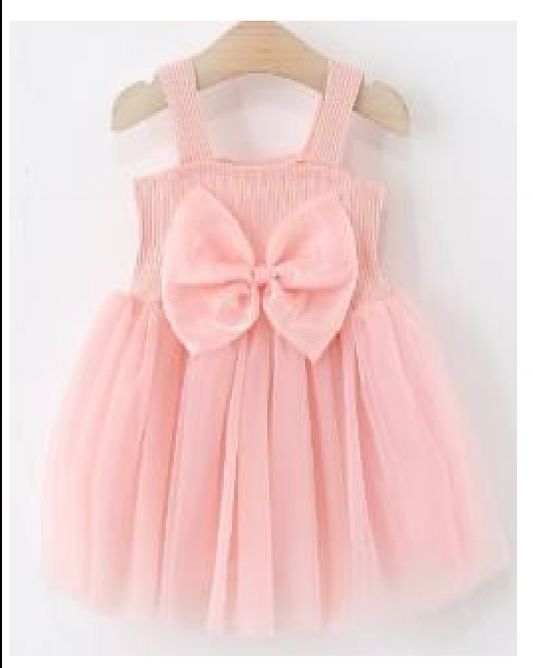 Vestido rosado con lazo