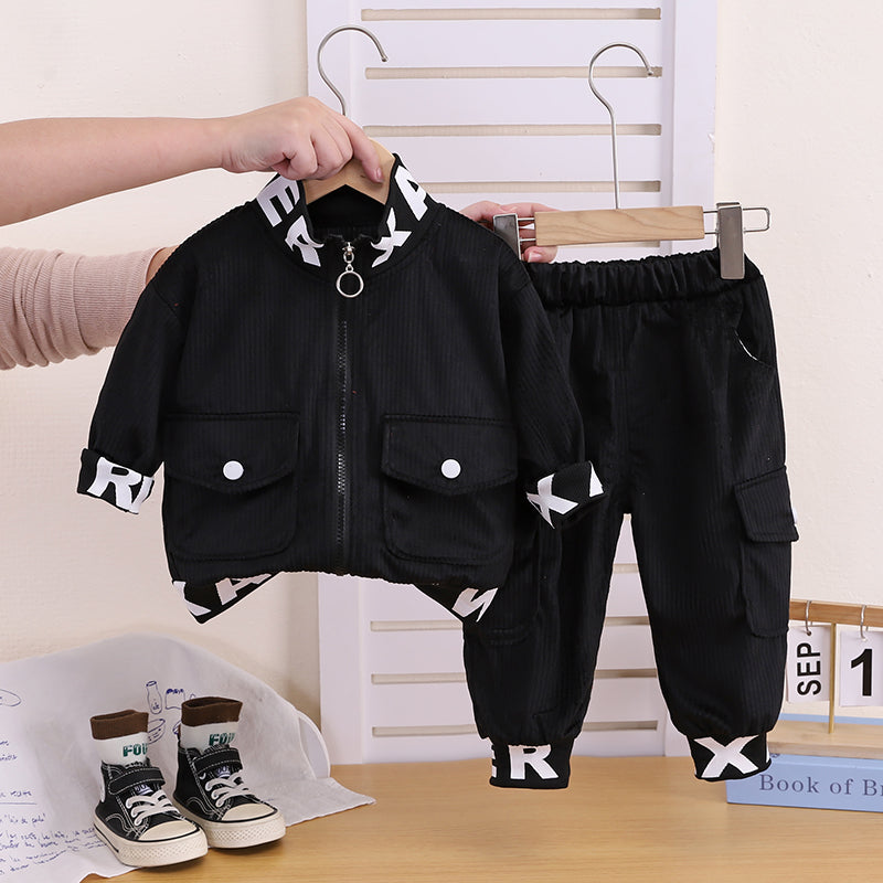 Conjunto chaqueta y jogger negro