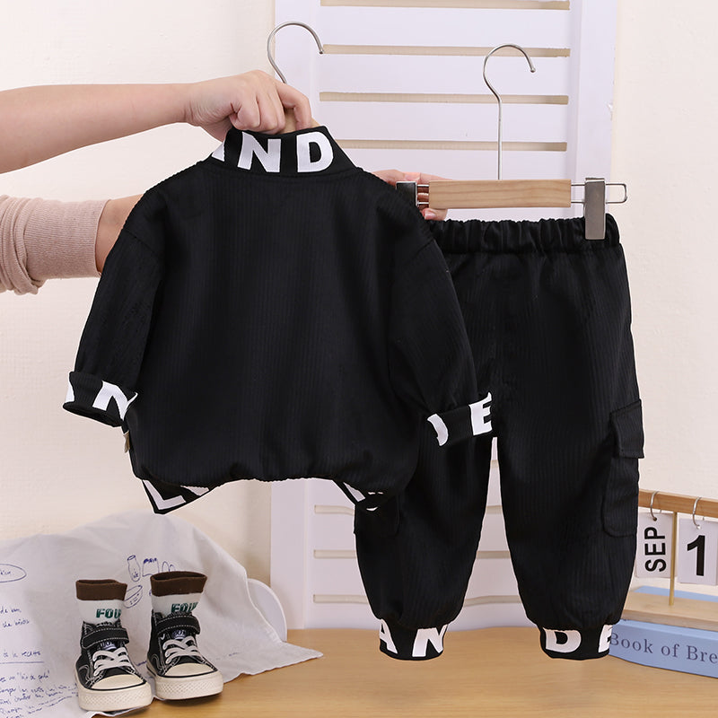 Conjunto chaqueta y jogger negro